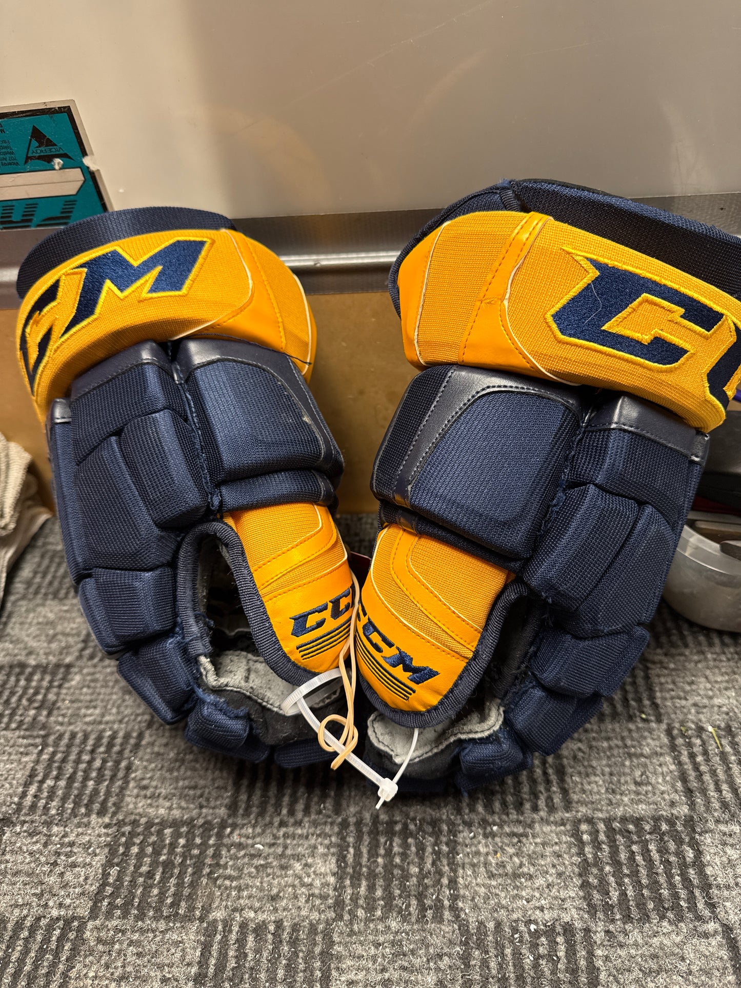 CCM Pro Stock Hockey Gloves 14" Blue/Yellow
