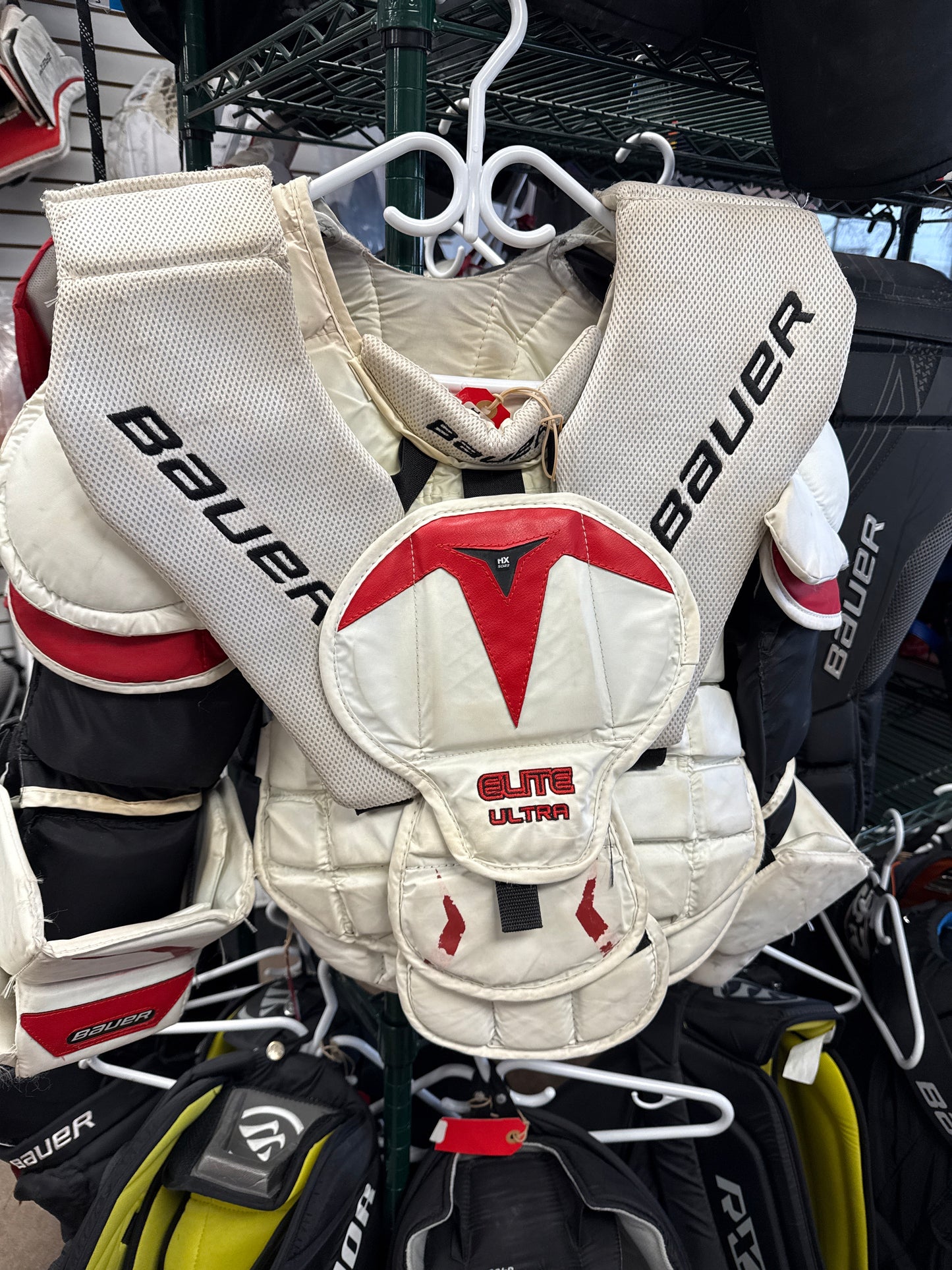 Bauer Elite Ultra Chest Protector - Intermediate Medium