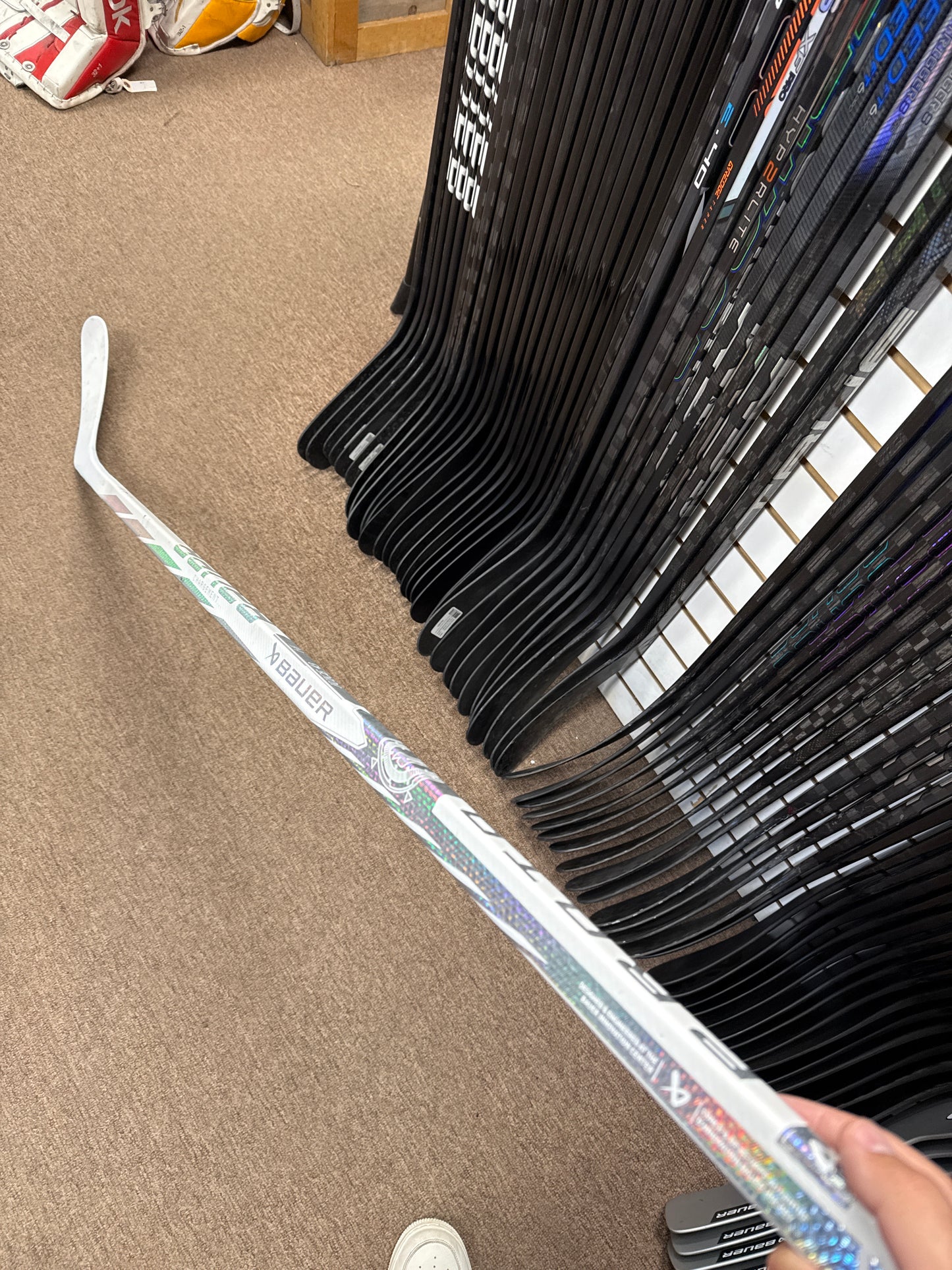 Bauer Proto R White Graphic RH Pro Stock JUICE 43 Refurbished