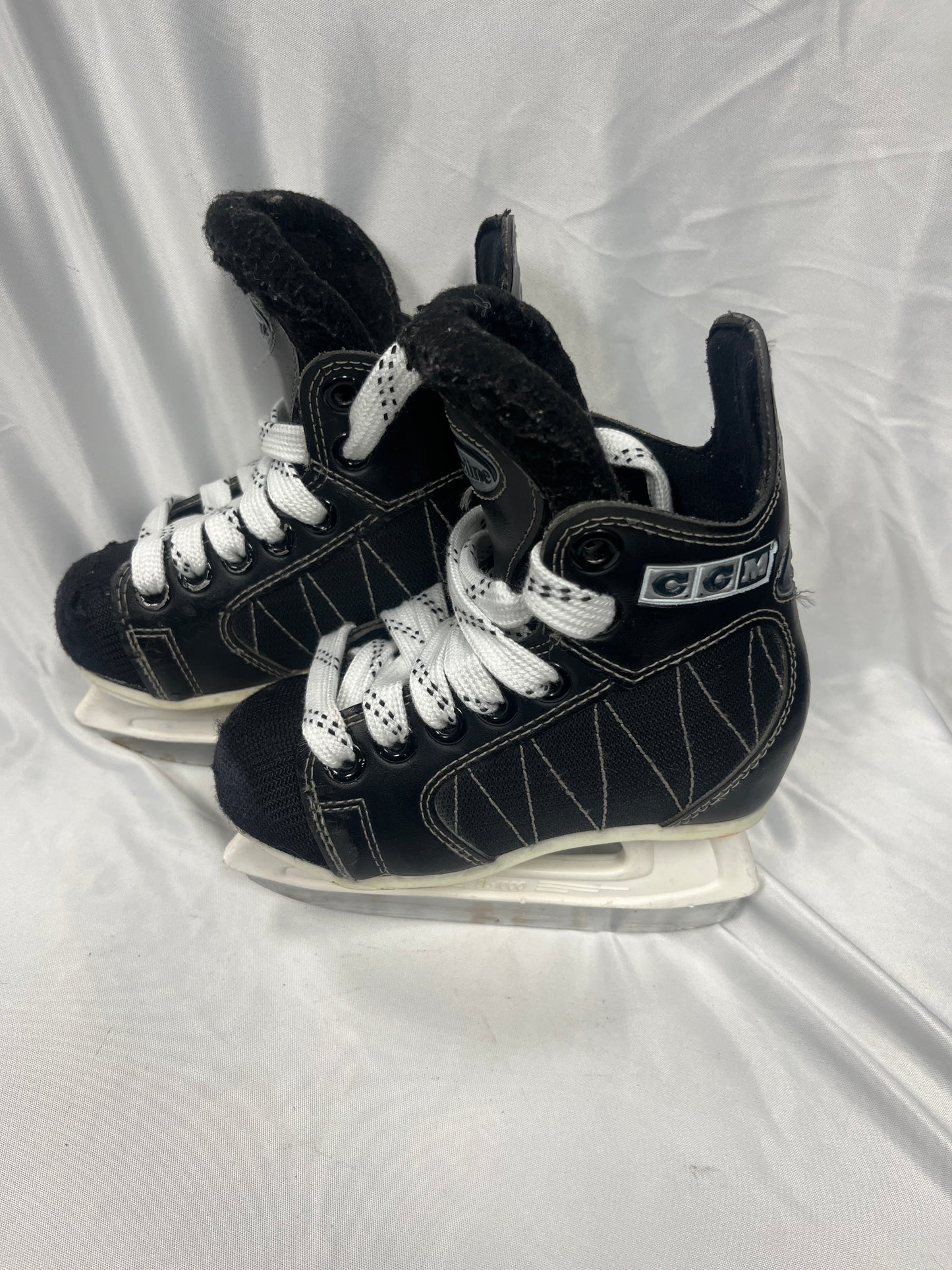 CCM Powerline 60 Skates Youth 9 Used