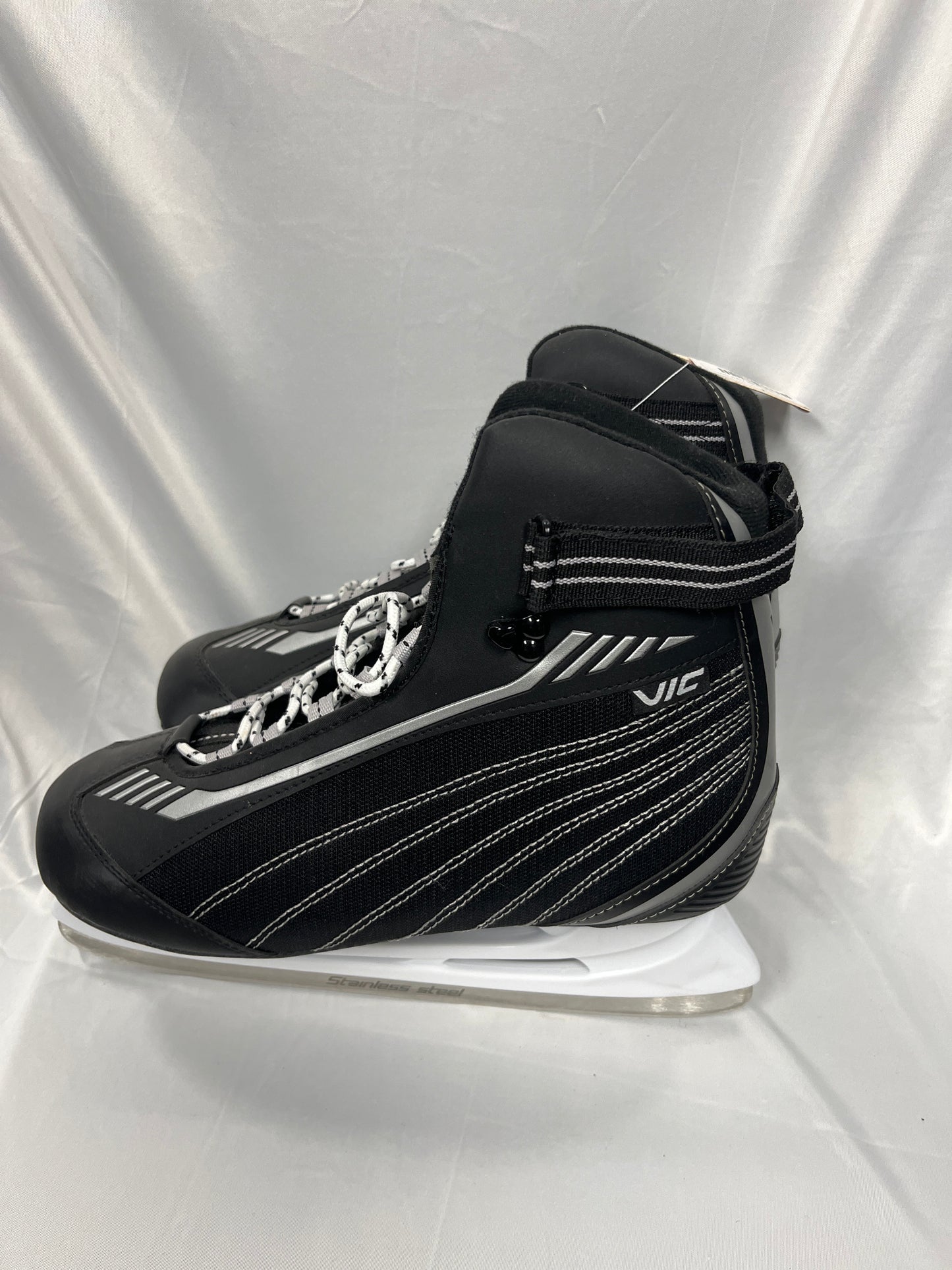 VIC Skates - Senior Used SZ 11