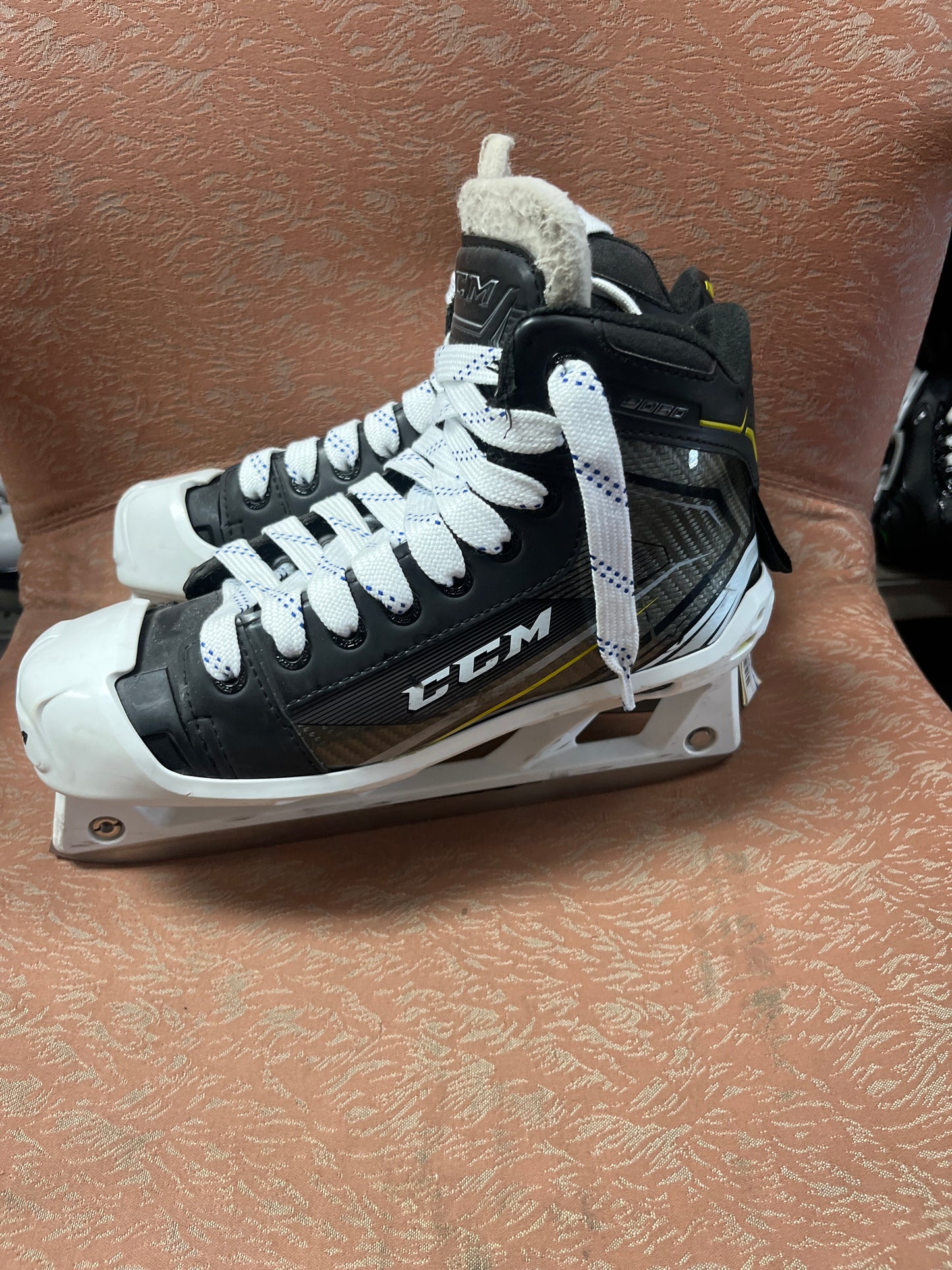 CCM Tacks 9060 Goalie Skates Used Sz 5