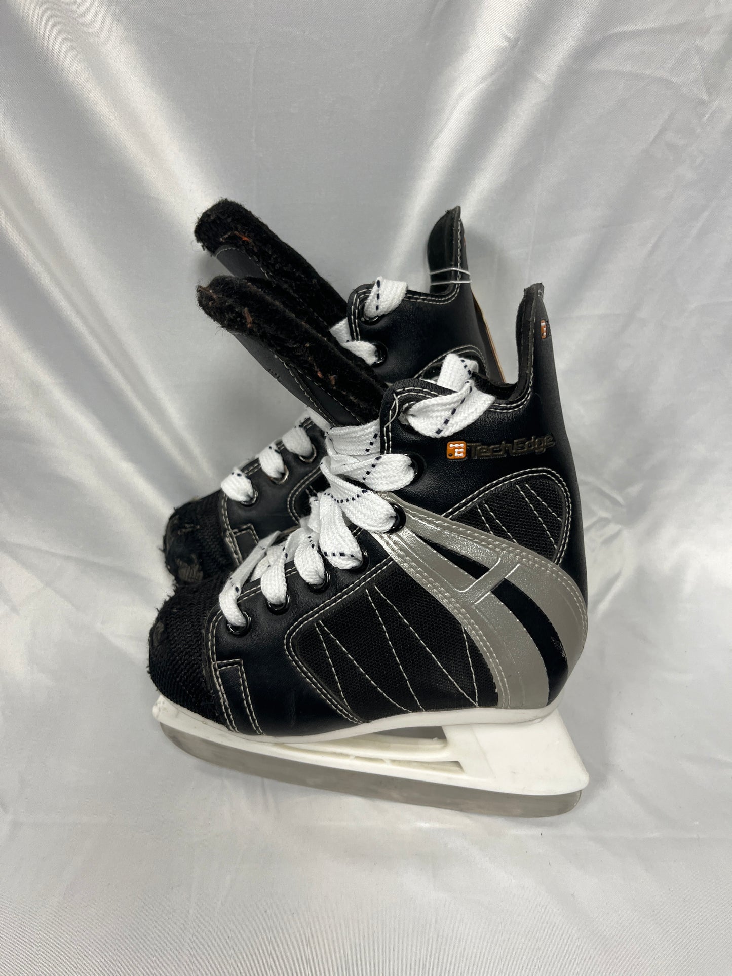 TechEdge Skates - Youth 9 Used