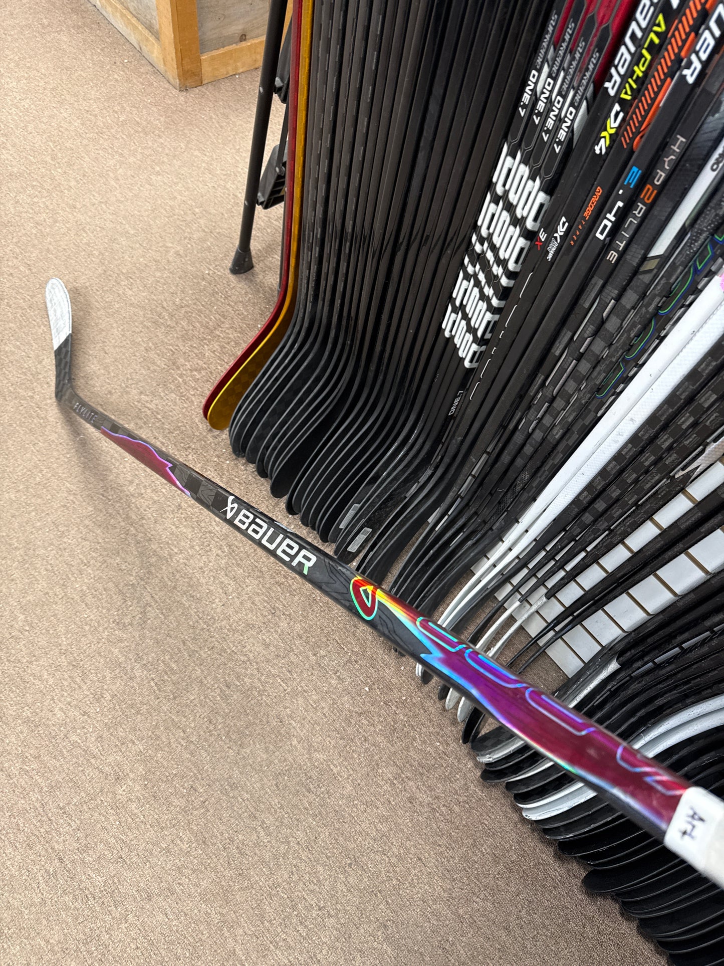 Bauer Flylite RAYNOR Maroon Graphic, Refurbished RH