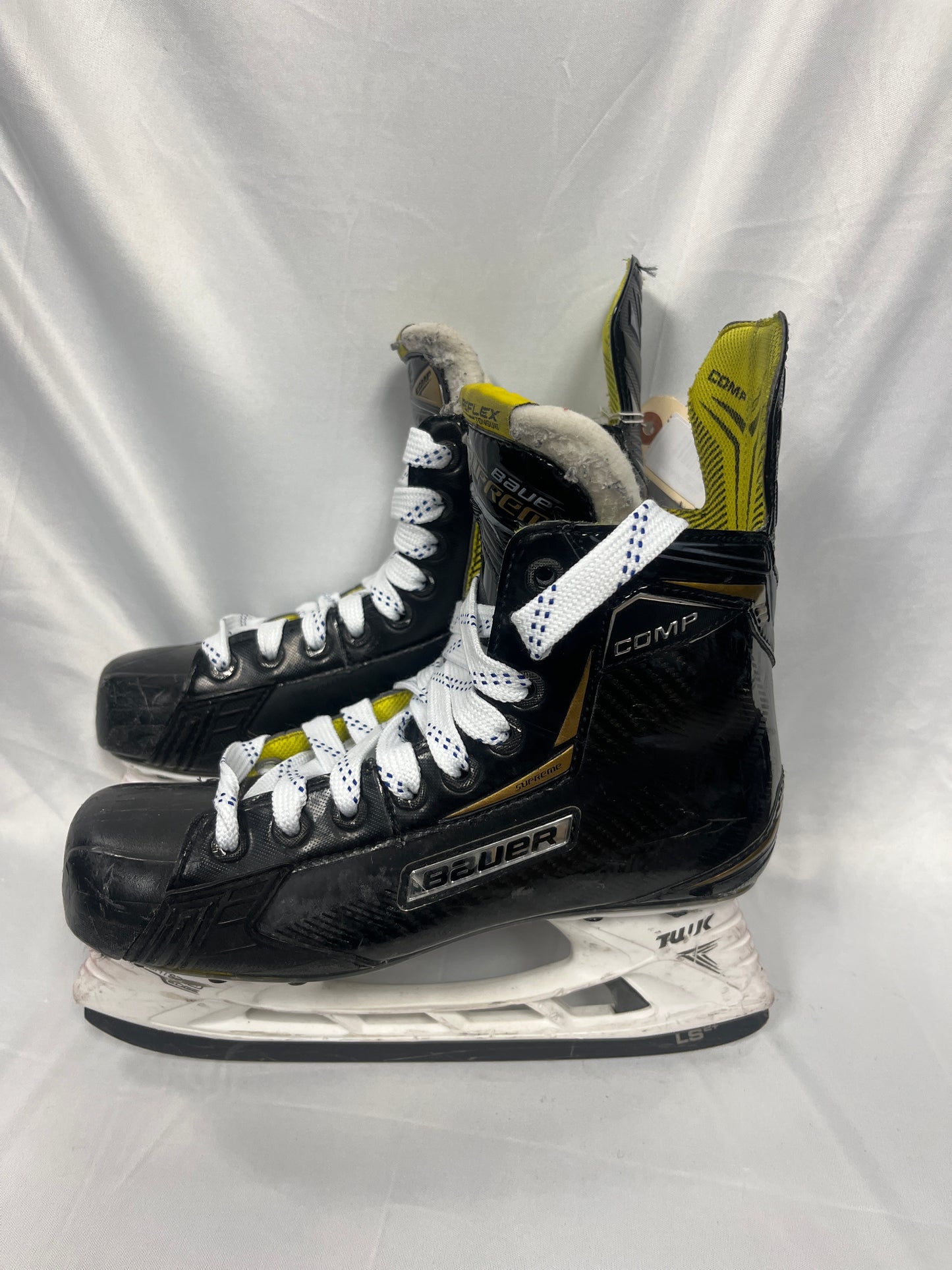 Bauer Supreme Comp Skates - Junior 4.5 Used