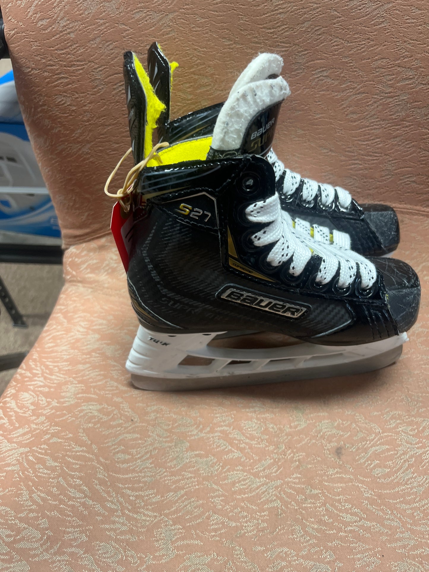 Bauer S27 Skates - Youth 11
