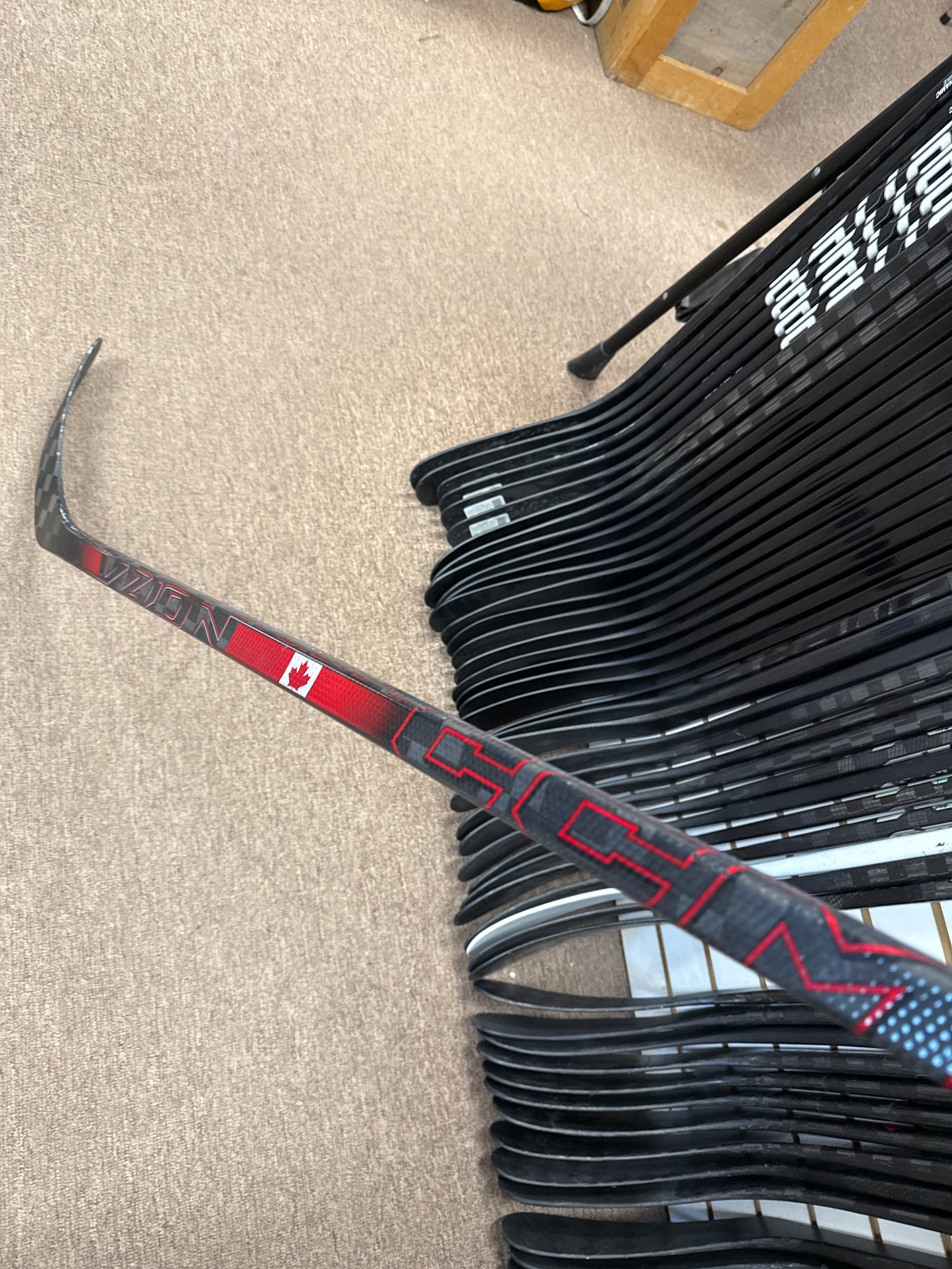 CCM Vizion Black/Red Team Canada Wrap BOISVERT LH Refurbished