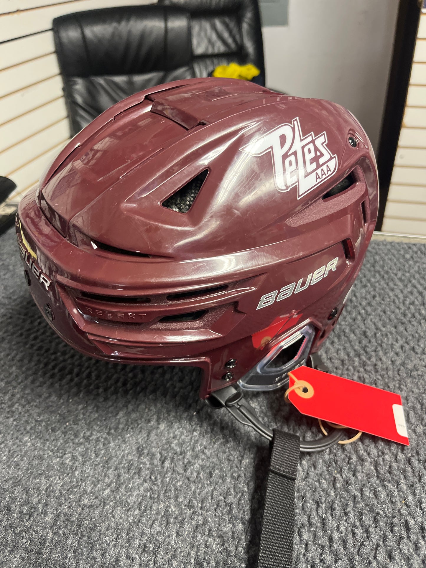 Bauer Re-AKT 150 Maroon Hockey Helmet Sr M Used
