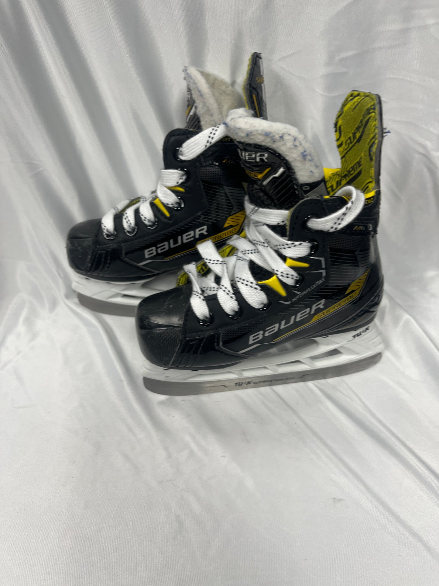 Bauer Supreme M4 Skate - Youth Used