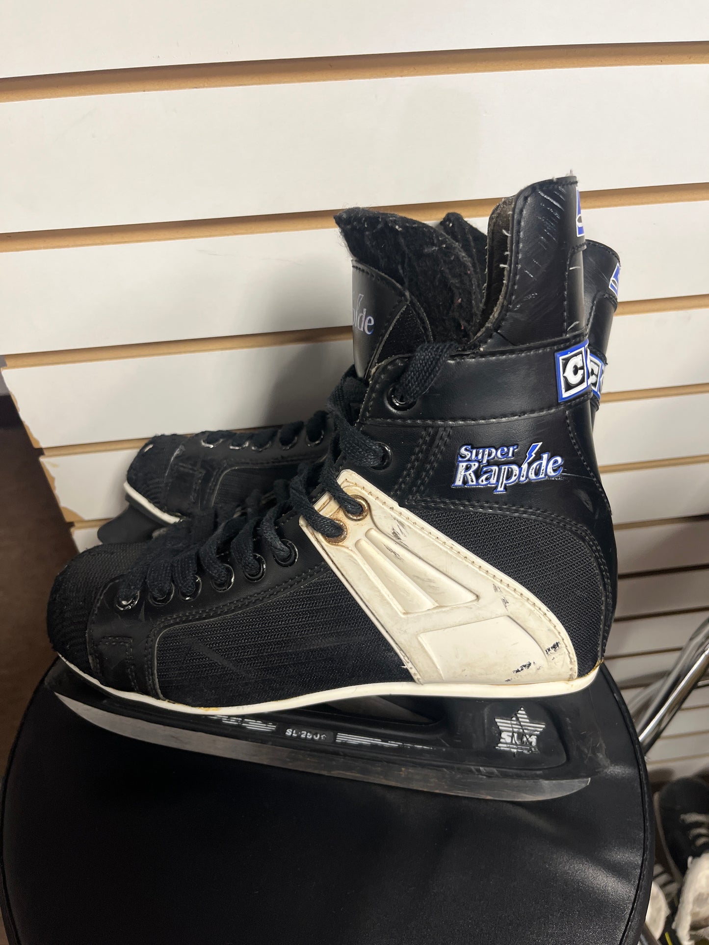 CCM Super Rapide Skates - Senior 7