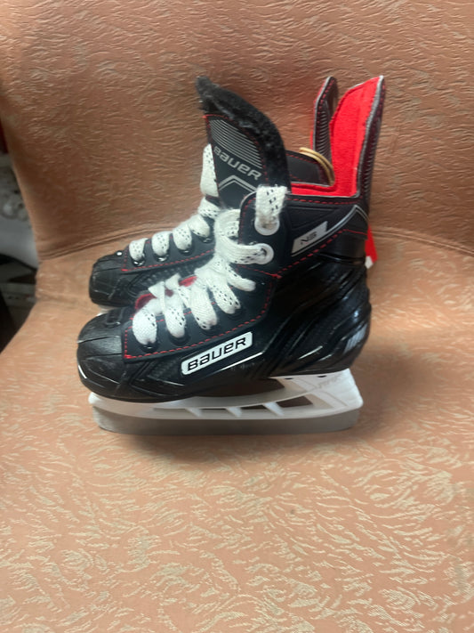 Bauer NS Skates - Youth 8