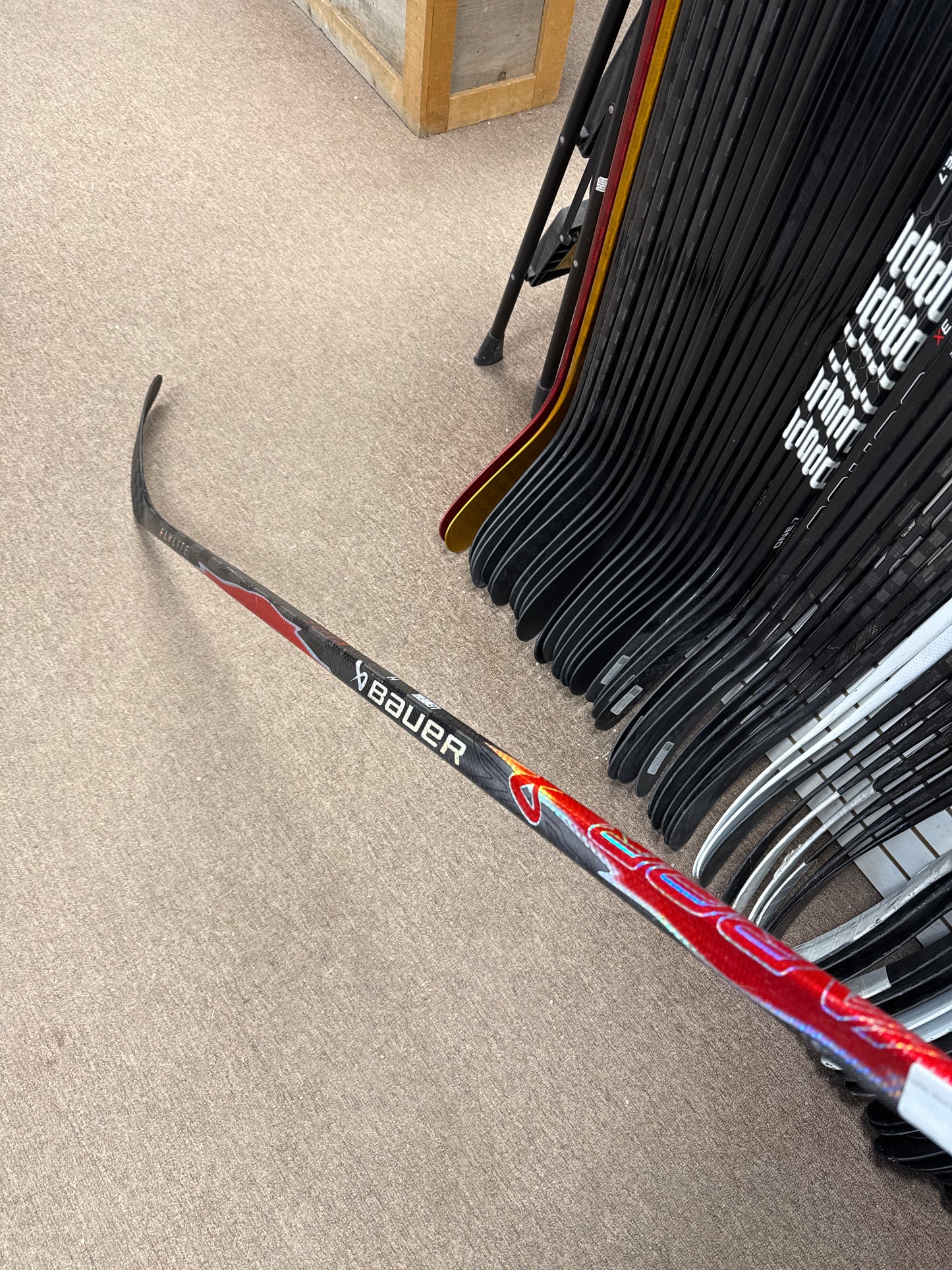 Bauer Flylite LEMIEUX Red Graphic, Refurbished LH
