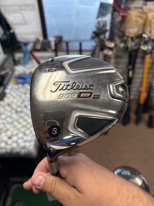 Titleist 909 D2 Driver Used Left
